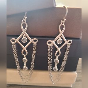 Chandelier earrings